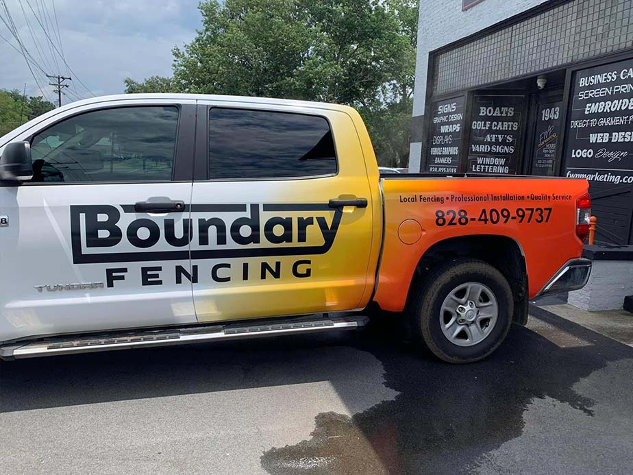 Fence Installation Contractor in Hickory