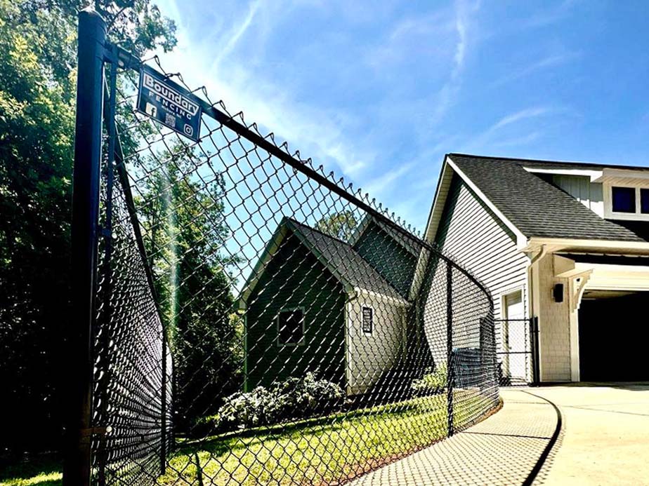 Chain link fence contractor in Hickory