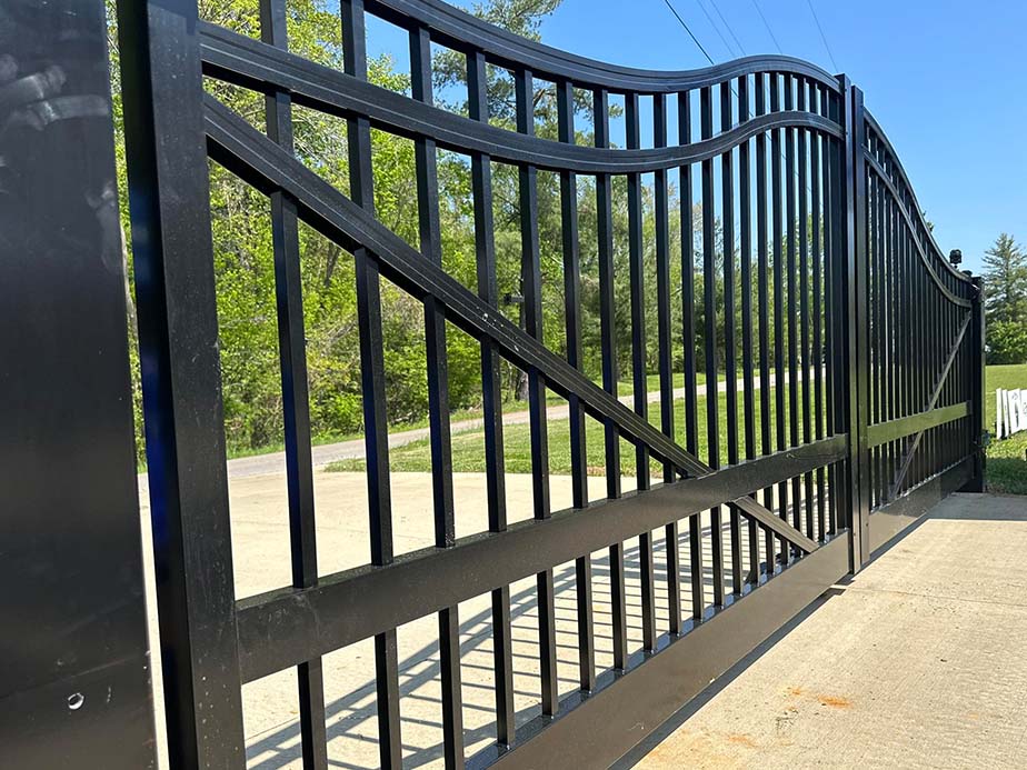 Automated gate contractor in Hickory