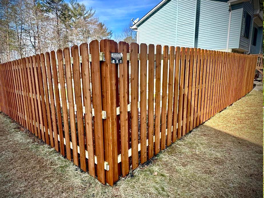 Wood fence contractor in Hickory